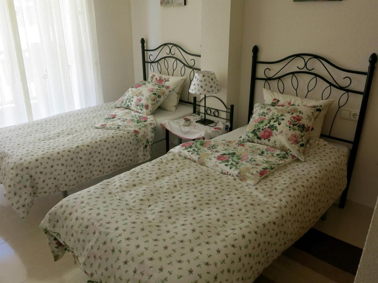 Rentyplus 251 Villa Frente Marino 라망가델마르메노 외부 사진